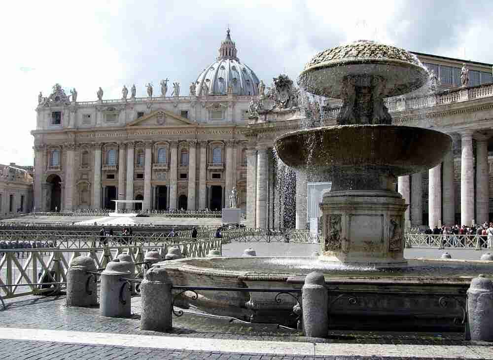 Can Men Wear Shorts in the Vatican? Dress Code Rules Every Visitor Should Know