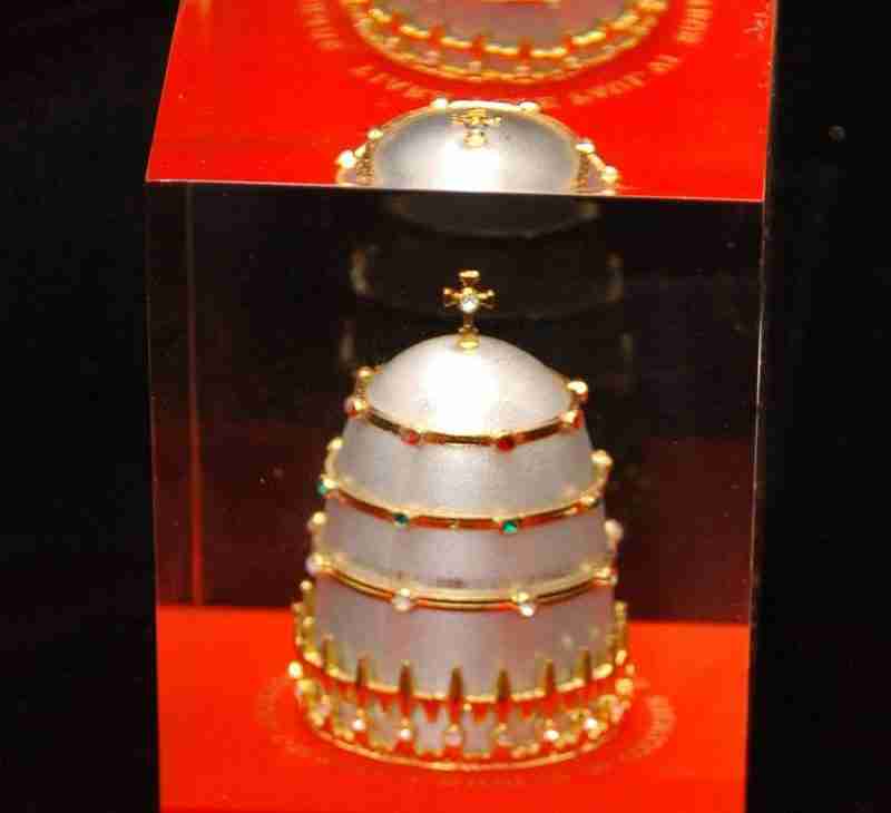 See the Vatican Jewels: Tiara History and Viewing Locations