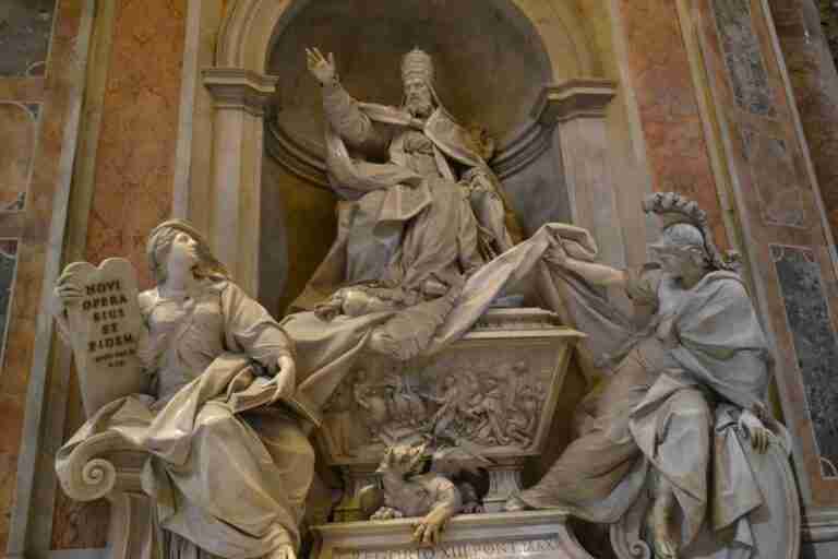 How many churches does Rome have?