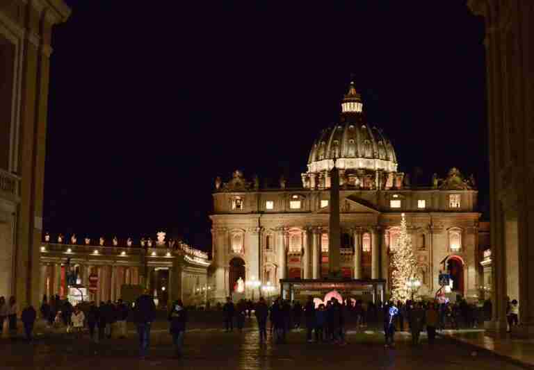 Visiting the Vatican at night