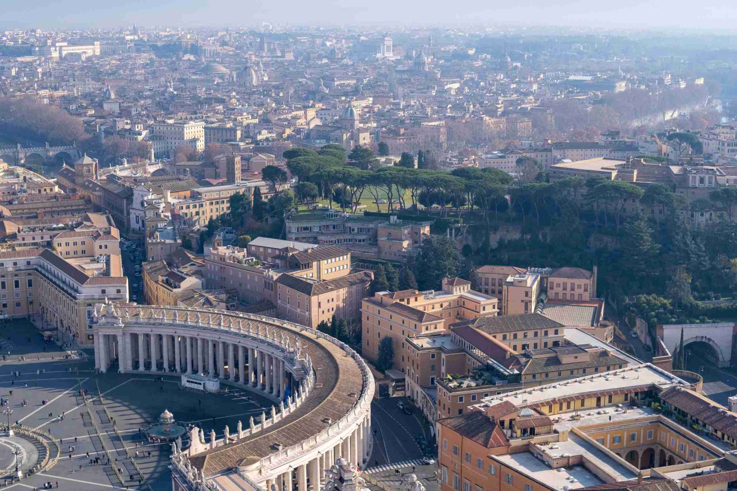 Relating to the Vatican: History, Highlights, and How to Explore the World’s Smallest Country