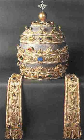 See the Vatican Jewels: Tiara History and Viewing Locations